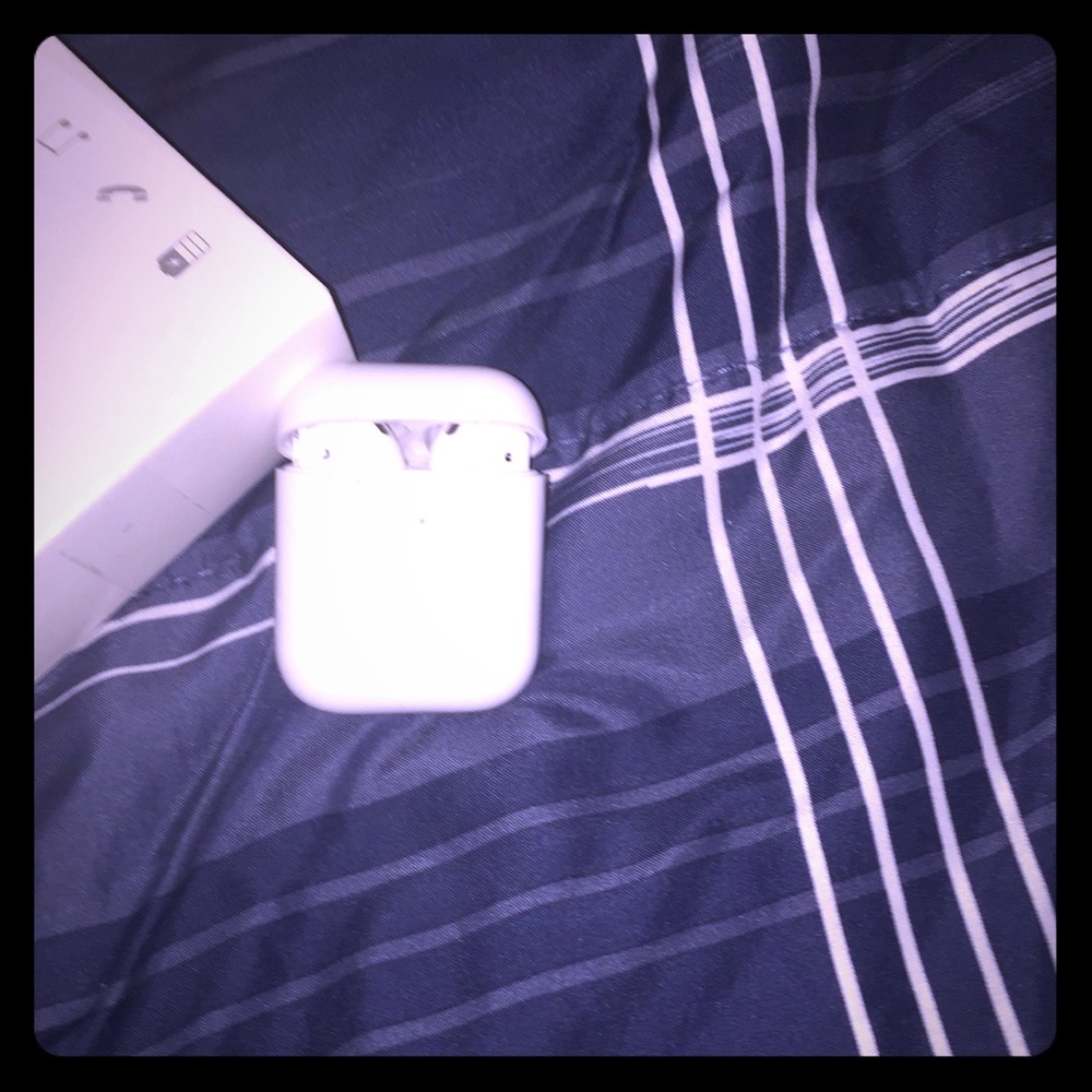 AirPods